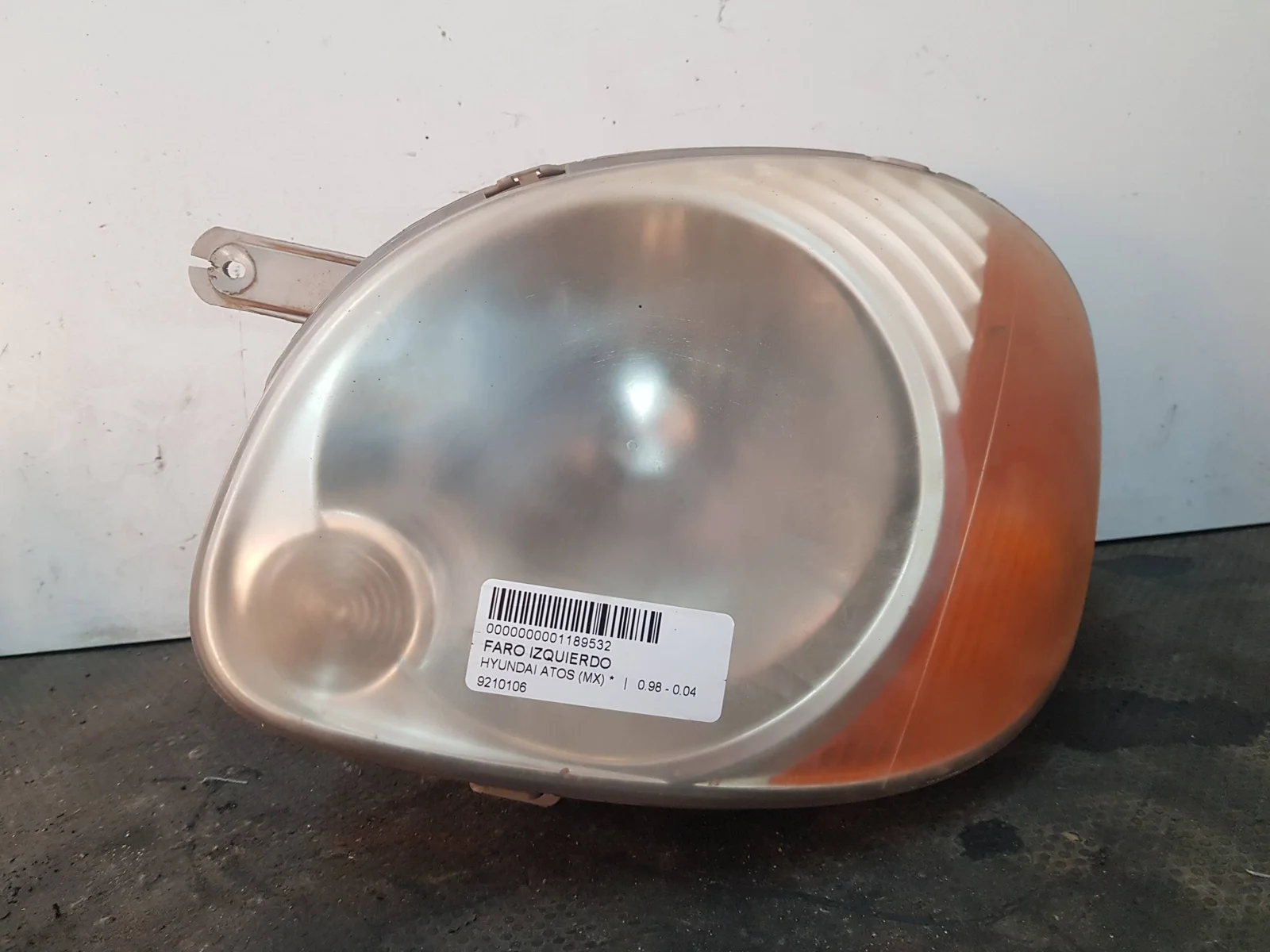 Foto de FARO IZQUIERDO SIN MARCA SIN MODELO referencia 9210106