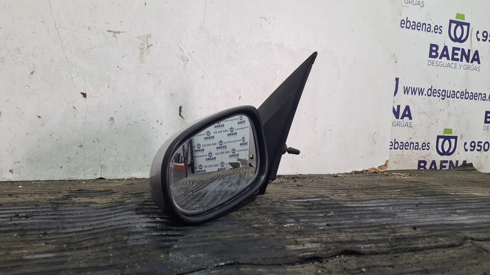 Foto de RETROVISOR IZQUIERDO NISSAN ALMERA (N16/E) referencia 015827
