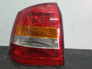 Foto de PILOTO TRASERO IZQUIERDO OPEL ASTRA G BERLINA referencia 90521542