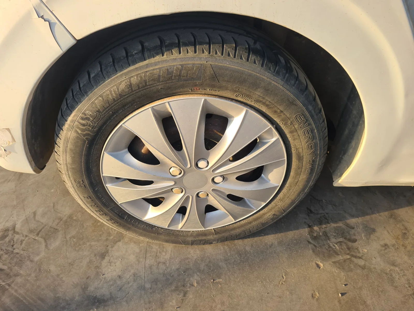 Foto de PINZA DE FRENO TRASERA DERECHA PEUGEOT 208