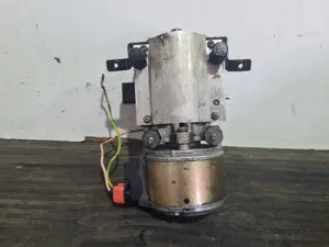 Foto de BOMBA SUSPENSION CITROEN C5 BERLINA referencia 963671388000 foto 5