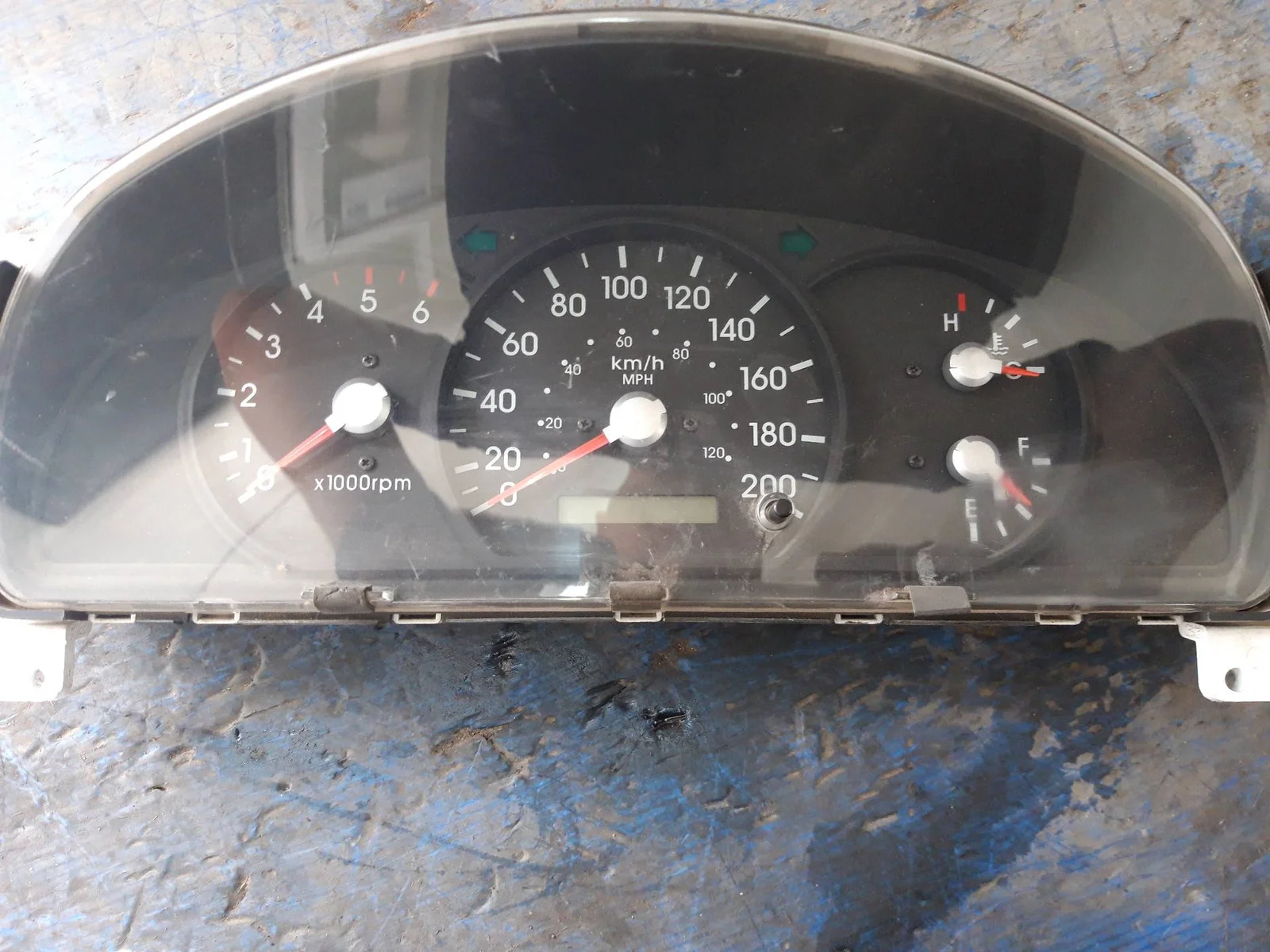 Foto de CUADRO INSTRUMENTOS KIA SORENTO (BL) referencia Y09940033E080