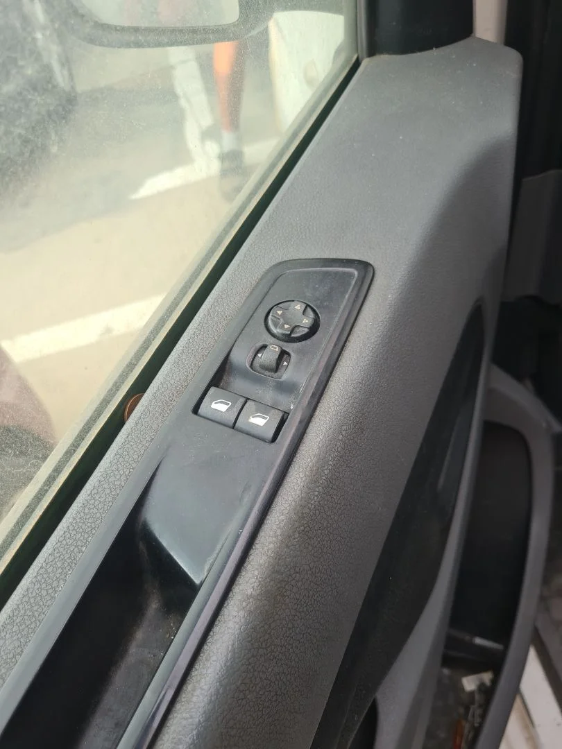 Foto de MANDO ELEVALUNAS DELANTERO IZQUIERDO PEUGEOT EXPERT FURGÓN