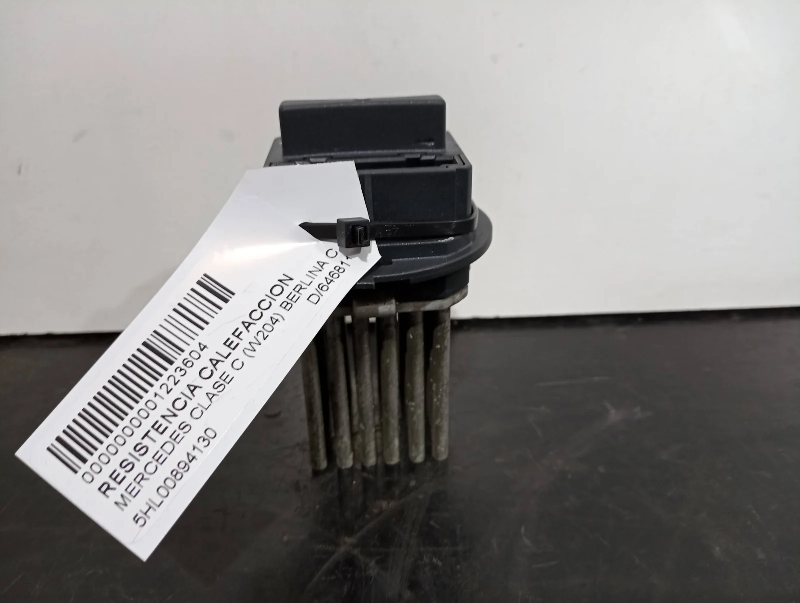 Foto de RESISTENCIA CALEFACCION MERCEDES-BENZ CLASE C (BM 204) BERLINA referencia 5HL00894130