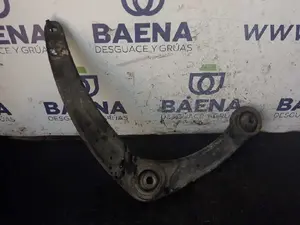 Foto de BRAZO SUSPENSION INFERIOR DELANTERO DERECHO PEUGEOT 206 foto 2