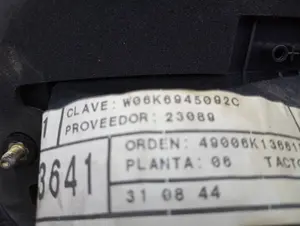 Foto de PILOTO TRASERO DERECHO INTERIOR SEAT IBIZA (6K1) referencia 6K6945092C foto 3