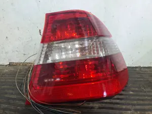 Foto de PILOTO TRASERO DERECHO BMW SERIE 3 BERLINA (E46) referencia 6910532