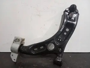 Foto de BRAZO SUSPENSION INFERIOR DELANTERO IZQUIERDO VOLKSWAGEN PASSAT CC (357)