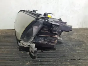 Foto de FARO IZQUIERDO BMW SERIE 3 BERLINA (E46) referencia 09071418 foto 5