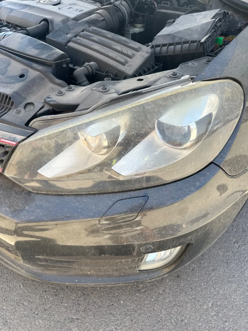 Foto de FARO IZQUIERDO VOLKSWAGEN GOLF VI (5K1)(10.2008)