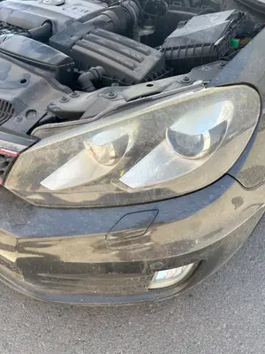 Foto de FARO IZQUIERDO VOLKSWAGEN GOLF VI (5K1)(10.2008)
