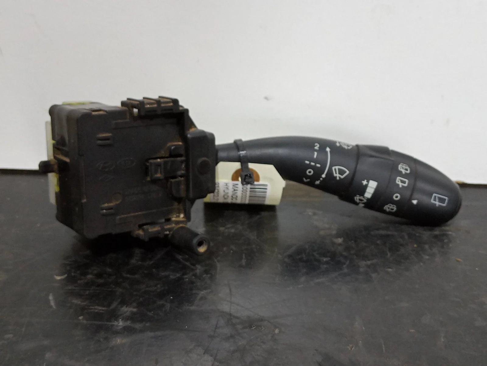 Foto de MANDO LIMPIA HYUNDAI I30 (FD) referencia 934202L011