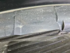 Foto de ALETA DELANTERA IZQUIERDA CITROEN C4 BERLINA referencia 9646133377 foto 4