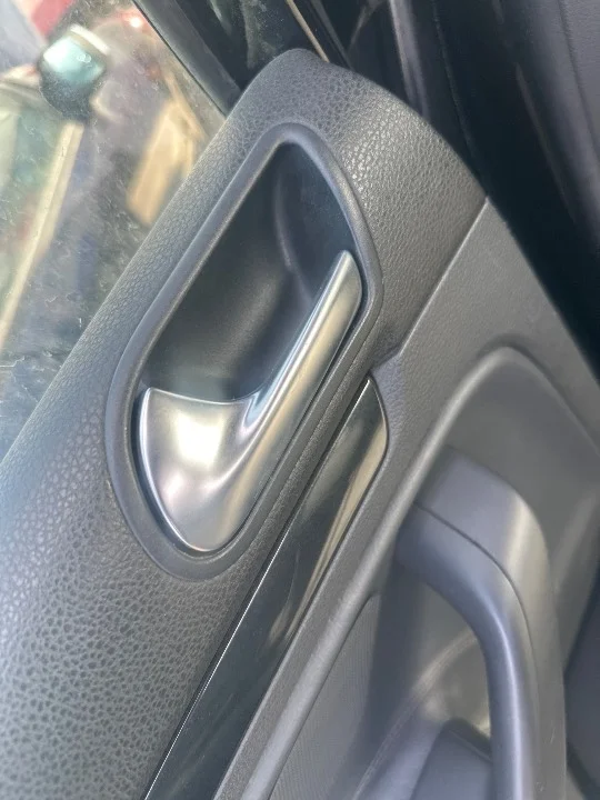 Foto de MANETA INTERIOR TRASERA IZQUIERDA VOLKSWAGEN GOLF V (1K1)(10.2003)