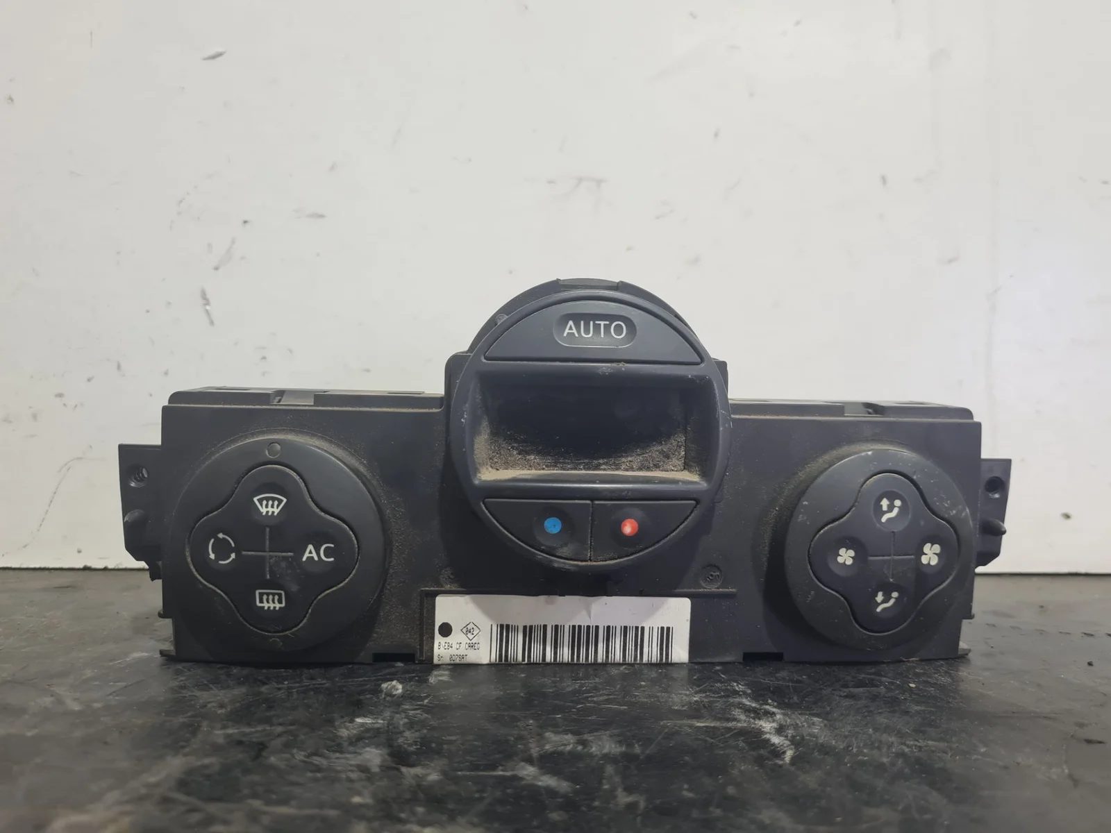 Foto de MANDO CLIMATIZADOR SIN MARCA SIN MODELO referencia 8200312940