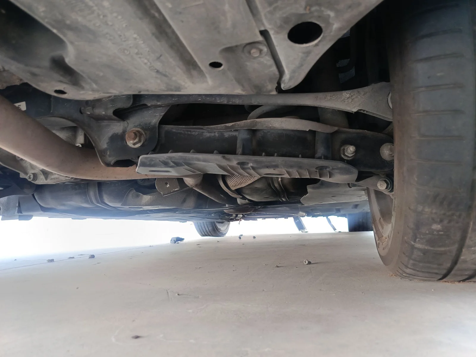Foto de TRANSMISION TRASERA DERECHA BMW SERIE 3 FAMILIAR (F31)