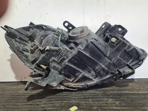 Foto de FARO DERECHO RENAULT CLIO III referencia 8200800090 foto 4