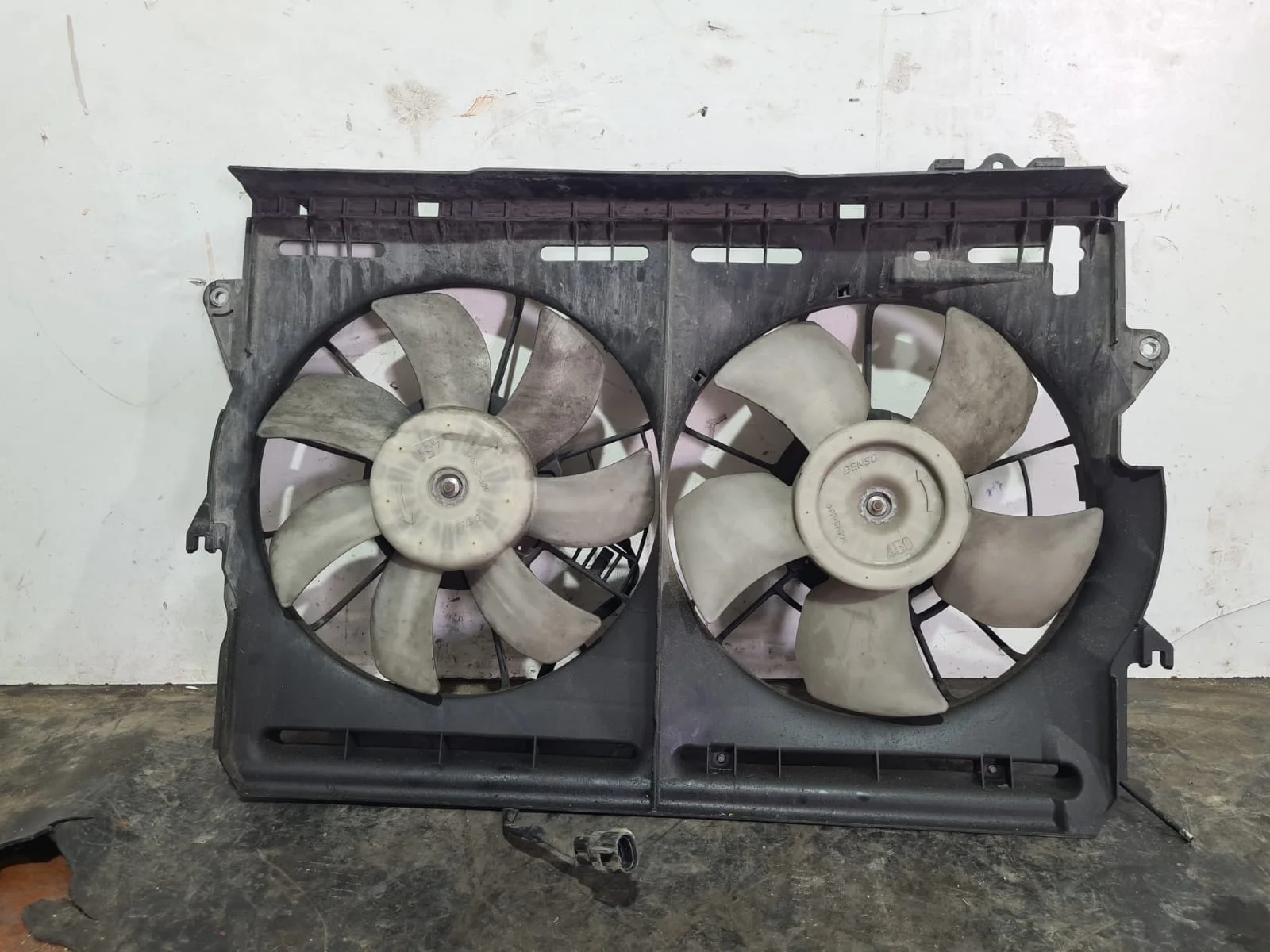 Foto de ELECTROVENTILADOR TOYOTA COROLLA VERSO (R1) referencia 1680009780