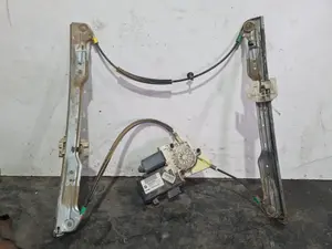 Foto de ELEVALUNAS DELANTERO DERECHO CITROEN C5 BERLINA referencia 9648485080