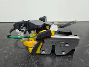 Foto de CERRADURA PUERTA DELANTERA DERECHA SIN MARCA SIN MODELO referencia 81320A6110 foto 4