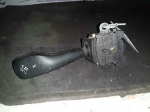 Foto de MANDO LUCES BMW SERIE 3 BERLINA (E46) referencia 8363662M