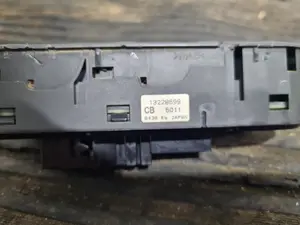 Foto de MANDO ELEVALUNAS DELANTERO IZQUIERDO OPEL ASTRA H BERLINA referencia 13228699 foto 2