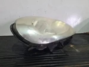 Foto de FARO DERECHO RENAULT TRAFIC II COMBI referencia 8200701356 foto 6