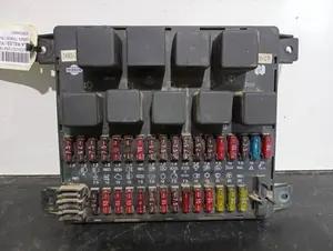Foto de CAJA RELES / FUSIBLES SIN MARCA SIN MODELO referencia 24063G4901 foto 1