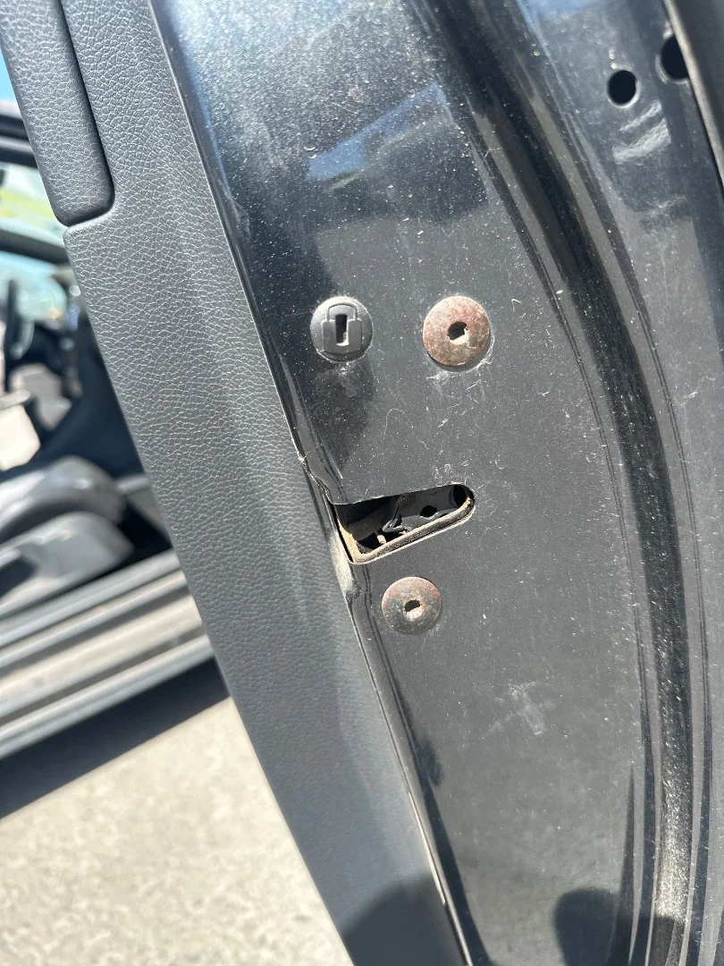 Foto de CERRADURA PUERTA DELANTERA DERECHA VOLKSWAGEN GOLF VI (5K1)(10.2008)