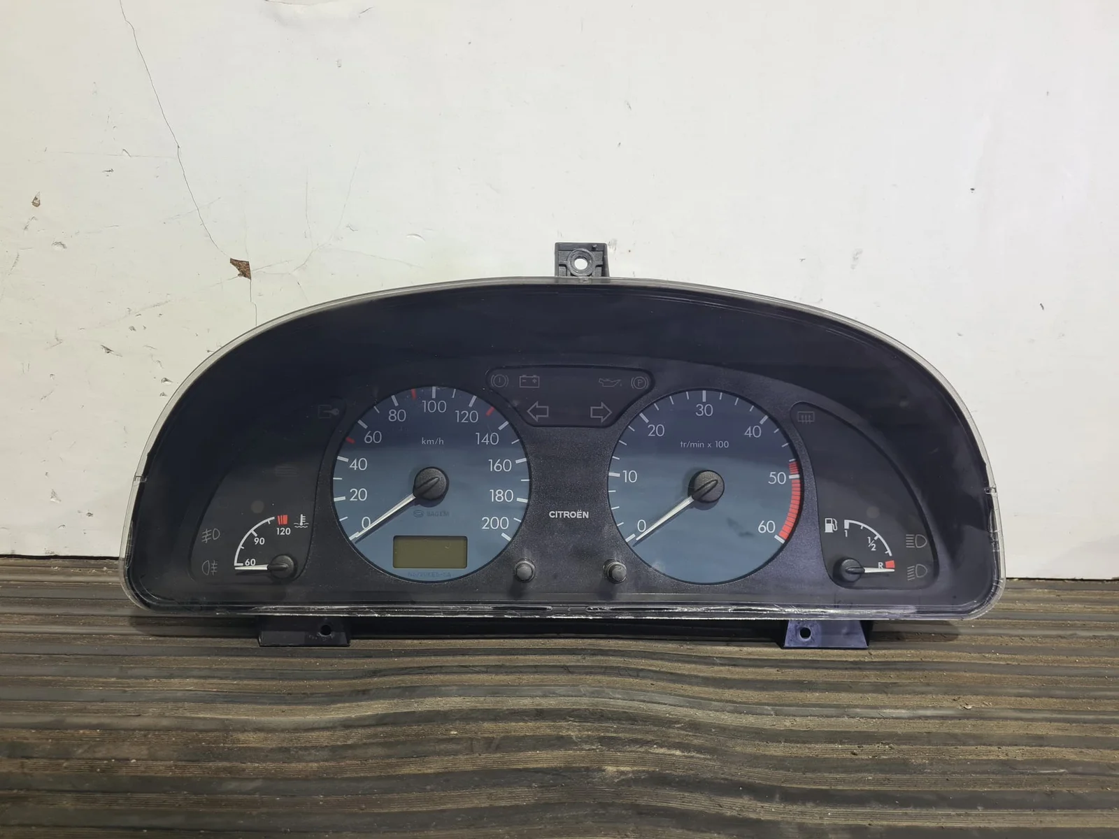 Foto de CUADRO INSTRUMENTOS CITROEN XANTIA BERLINA referencia 9636440580
