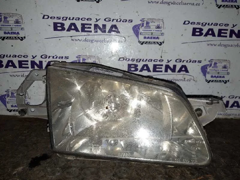Foto de FARO DERECHO SIN MARCA SIN MODELO referencia 1305235393