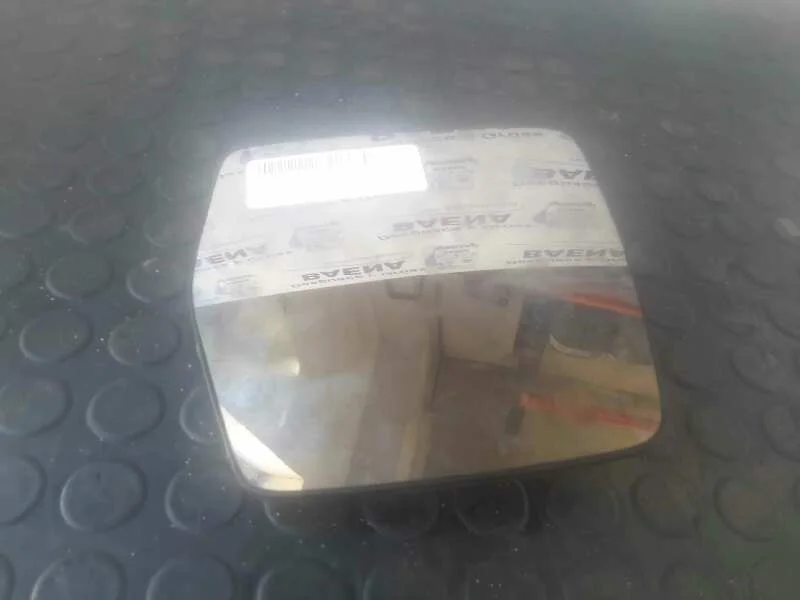 Foto de CRISTAL RETROVISOR IZQUIERDO SIN MARCA SIN MODELO