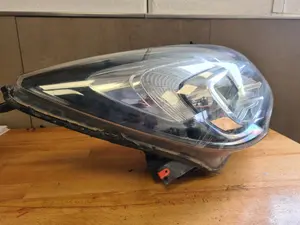 Foto de FARO DERECHO OPEL MERIVA B referencia 13372314 foto 9