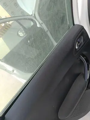 Foto de ELEVALUNAS TRASERO IZQUIERDO PEUGEOT 208