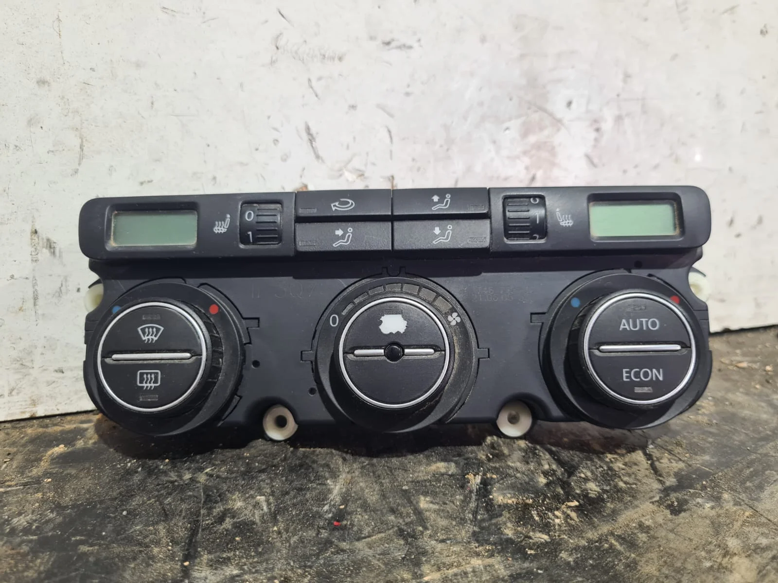 Foto de MANDO CLIMATIZADOR VOLKSWAGEN GOLF V (1K1)(10.2003) referencia 74677512