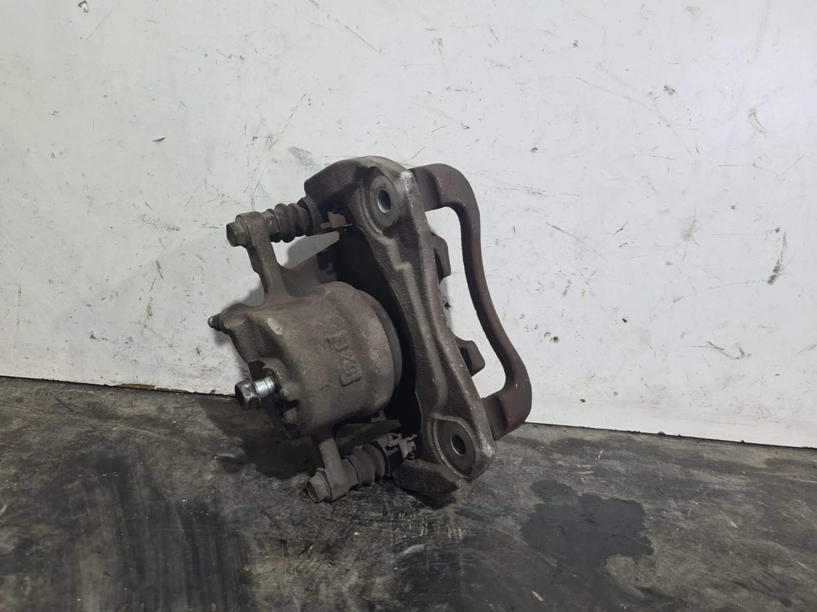Foto de PINZA DE FRENO DELANTERA DERECHA TOYOTA RAV4 (A3)