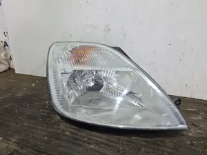 Foto de FARO DERECHO FORD FIESTA (CBK) referencia 2S6X13W029AH foto 4
