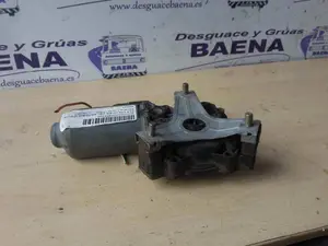 Foto de MOTOR ELEVALUNAS DELANTERO IZQUIERDO SIN MARCA SIN MODELO referencia 400121 foto 3