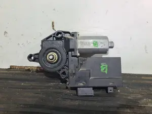 Foto de MOTOR ELEVALUNAS DELANTERO IZQUIERDO PEUGEOT 307 (S1)(04.2001) referencia 9637131280 foto 5