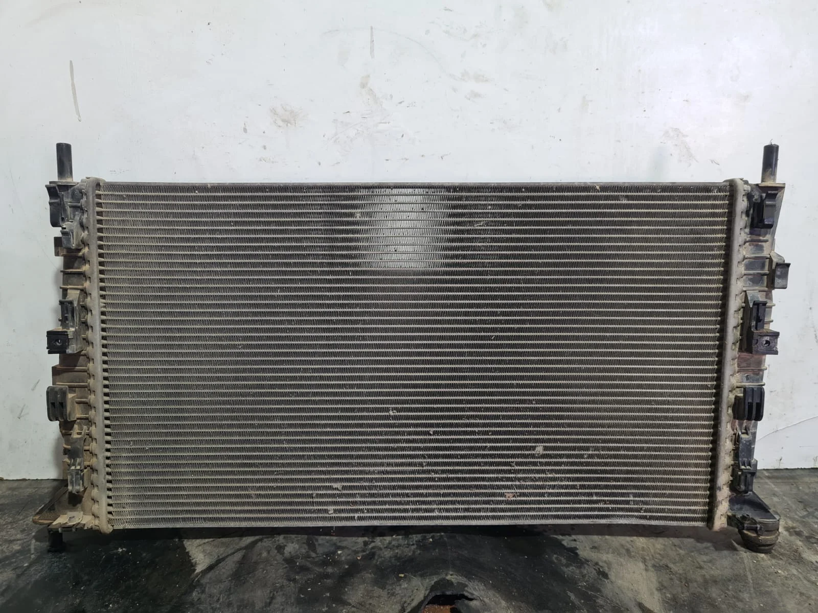 Foto de RADIADOR AGUA VOLVO S40 BERLINA referencia 3M5H8005RK
