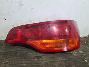 Foto de PILOTO TRASERO DERECHO AUDI Q7 (4L) referencia 4L0945094