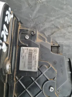 Foto de CERRADURA PUERTA DELANTERA DERECHA FORD MONDEO BERLINA (CA2) referencia 6M2AR218 foto 4