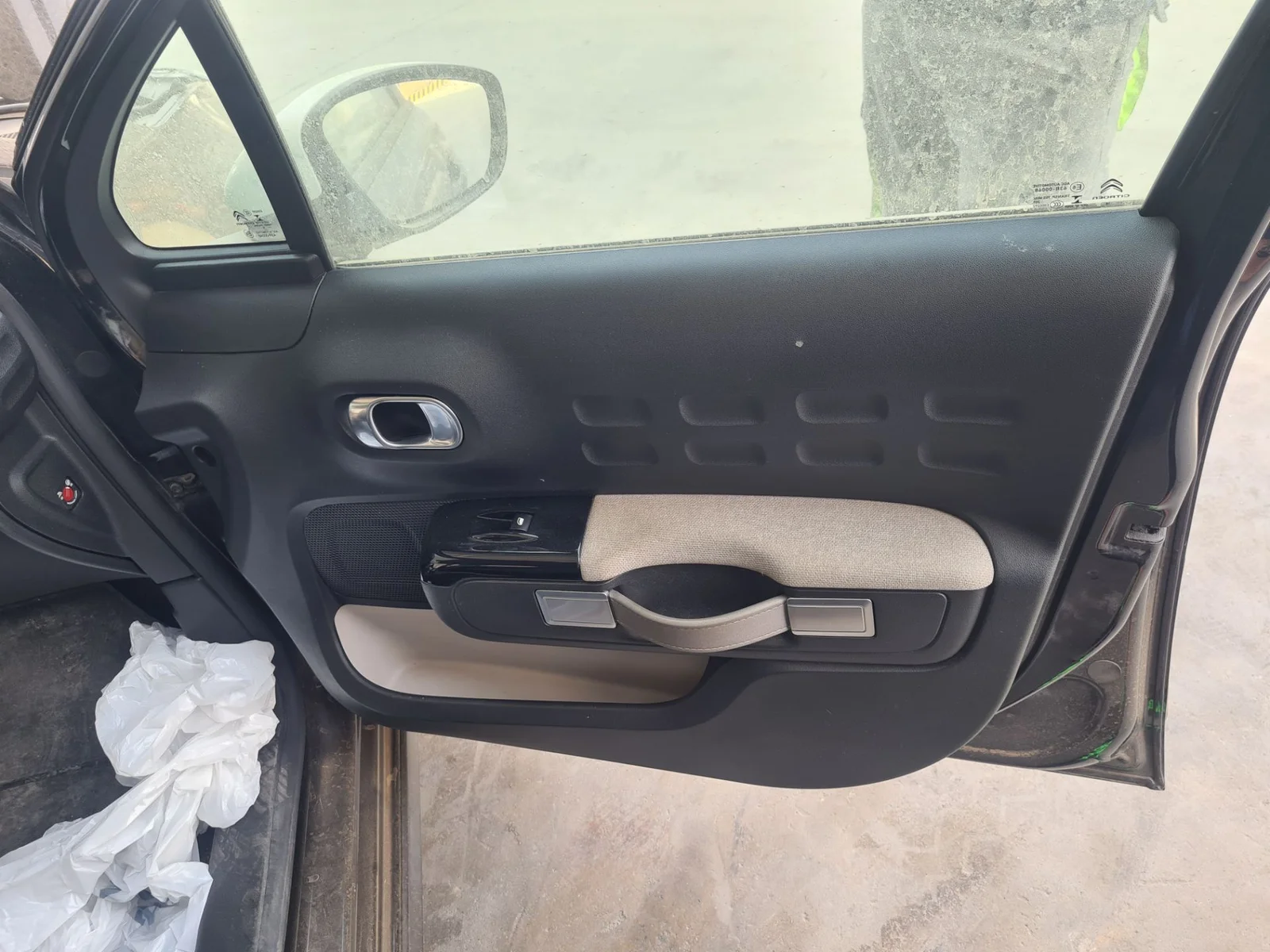 Foto de GUARNECIDO PUERTA DELANTERA DERECHA CITROEN C3