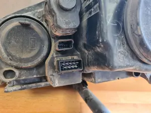 Foto de FARO DERECHO CITROEN C5 BERLINA referencia 9650115380 foto 6