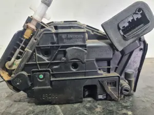 Foto de CERRADURA PUERTA TRASERA DERECHA VOLKSWAGEN TIGUAN (AD1) referencia 5NA839016A foto 2