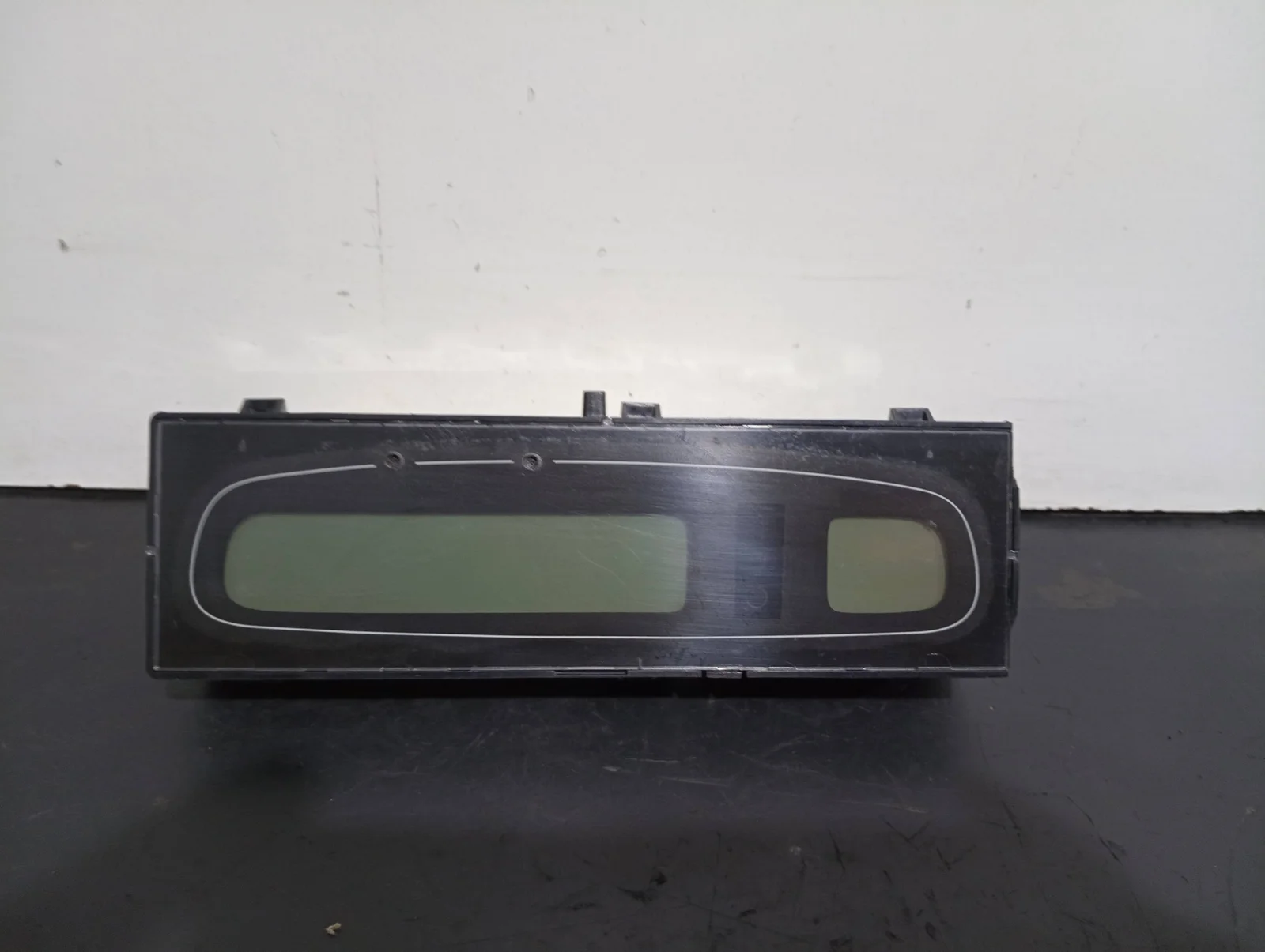 Foto de PANTALLA MULTIFUNCION RENAULT LAGUNA II (BG0) referencia P8200002604A