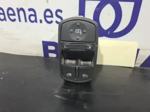 Foto de MANDO ELEVALUNAS DELANTERO IZQUIERDO SIN MARCA SIN MODELO referencia 13258521AA foto 1