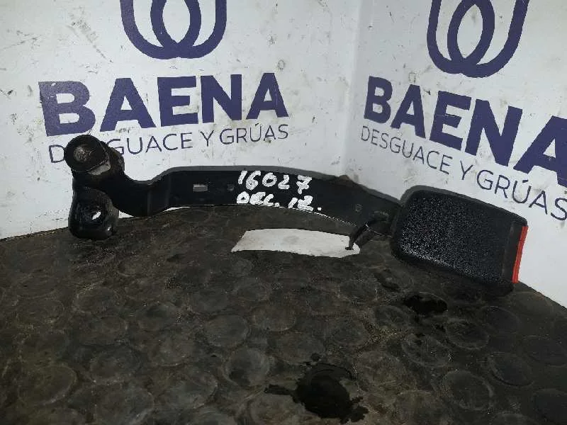 Foto de PRETENSOR AIRBAG IZQUIERDO VOLKSWAGEN GOLF IV BERLINA (1J1)(10.1997) referencia 1J4858471