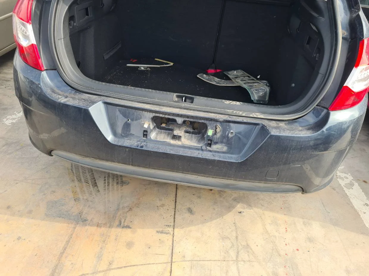 Foto de PARAGOLPES TRASERO CITROEN C4 BERLINA