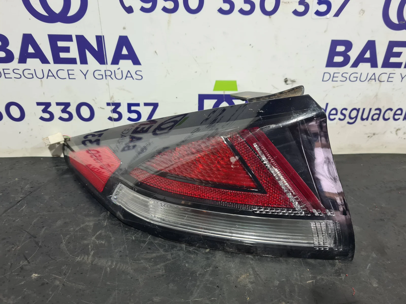 Foto de PILOTO TRASERO IZQUIERDO HYUNDAI IONIQ referencia 92401162200